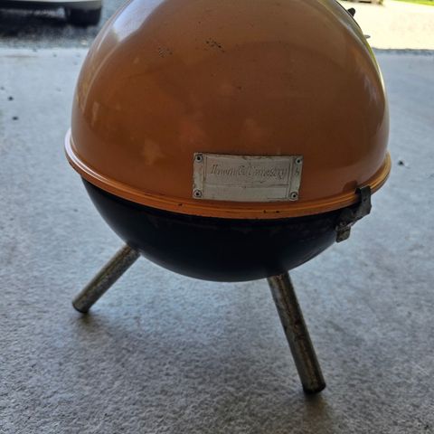 Retro camping grill selges