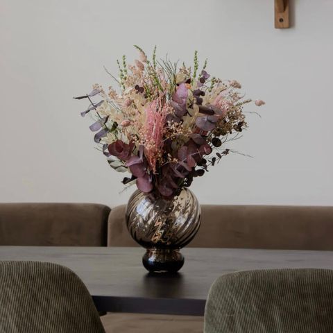 Spectrum vase