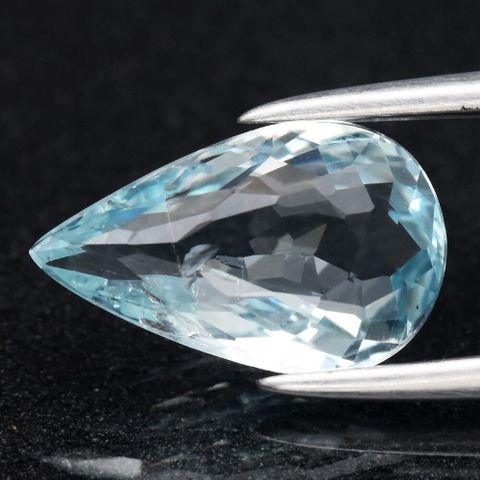 1.23 ct 10x6mm Pære Blå Akvamarin. Brazil