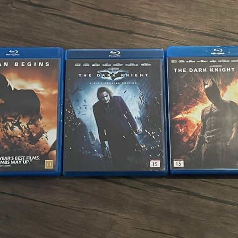 The Dark Knight Trilogy på Blu-ray