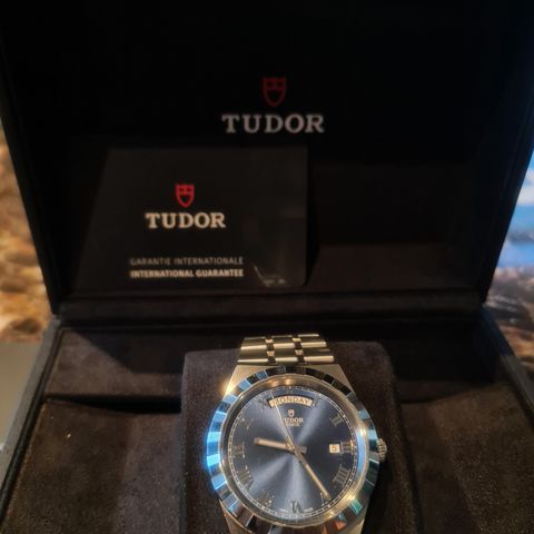 Tudor Royal 41