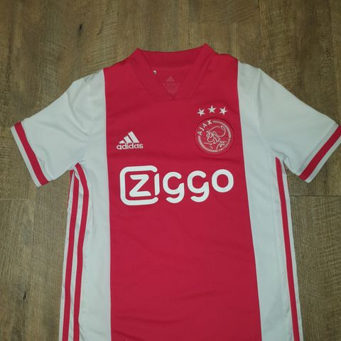 Ajax fotballdrakt