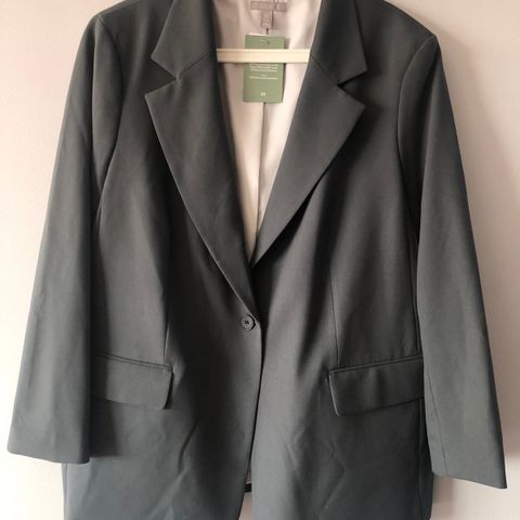 Helt ny mørk grågrønn oversized blazer i str. XL fra H&M