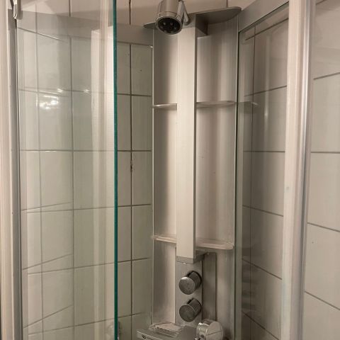 Dusjkabinett/ shower cabinet