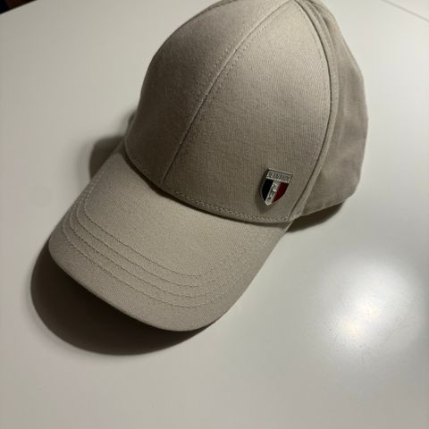 Jean Paul caps