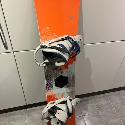 Burton snowboard 143, komplett m Burton bindinger