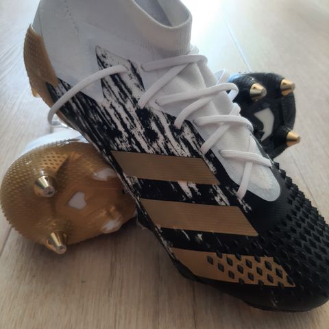 Adidas Predator str. 39.5 selges