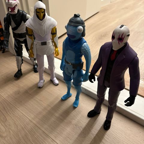 Fortnite figurer og bil