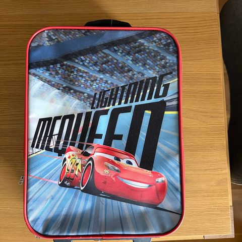 Barnekoffert Lightning McQueen reiseserie selges