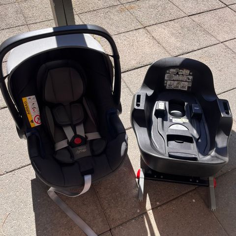 Britax baby-safe i-size2