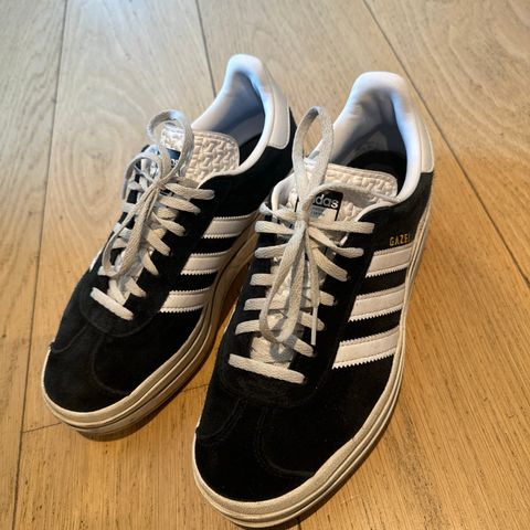 Adidas gazelle plattform