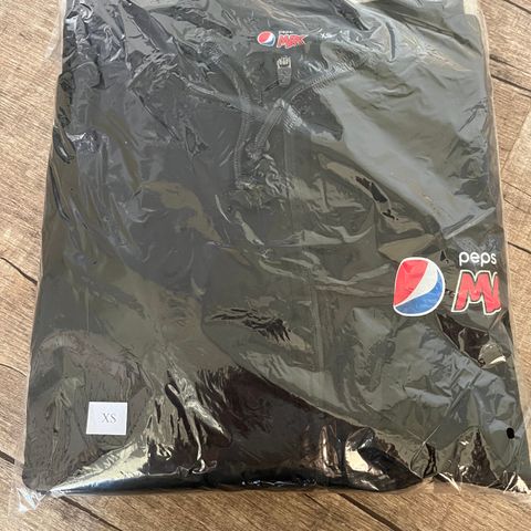 Pepsi Max hettejakke str XS (uåpnet)