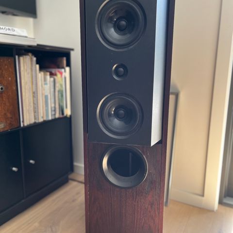 KEF 104/2 Reference series