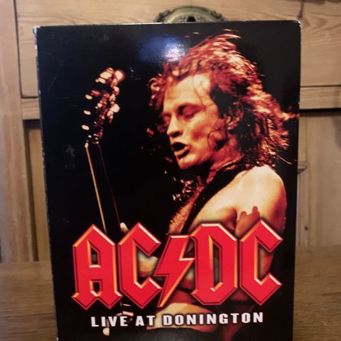 AC/DC - Live at Donington