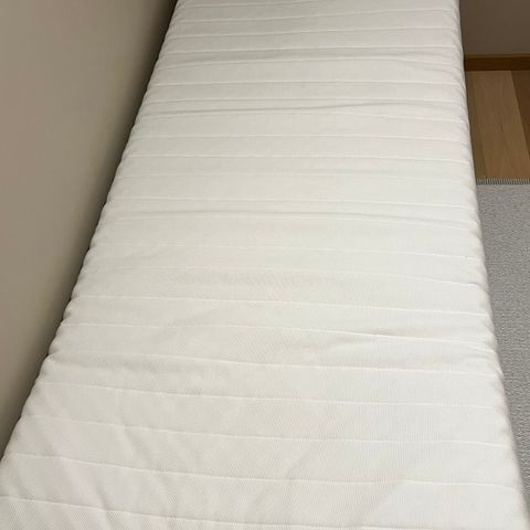 IKEA Malfors madrass 90x200