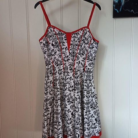 Nydelig Joe Browns "Swing Dress"