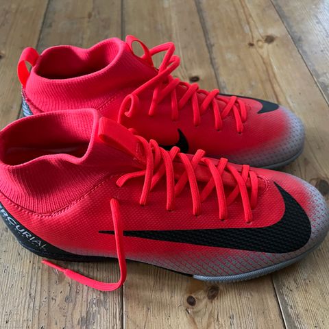 Nike mercurial futsaolsko str 36,5