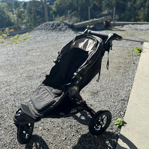 Babyjogger City Elite med regntrekk og myggnetting