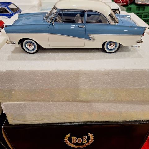 FORD TAUNUS P2 17M FRA BIS 1:18