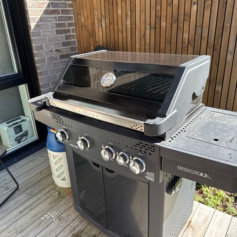 FCC BBQ Perfection 4.1 Black Limited Edition gassgrill