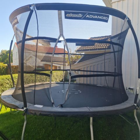 Trampoline