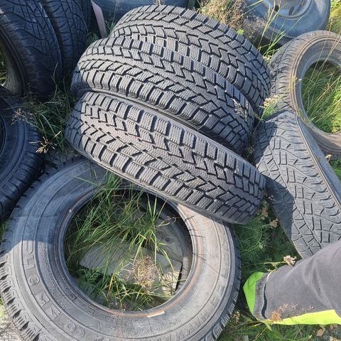 Nokian hakkapelitta 205 r 16 c