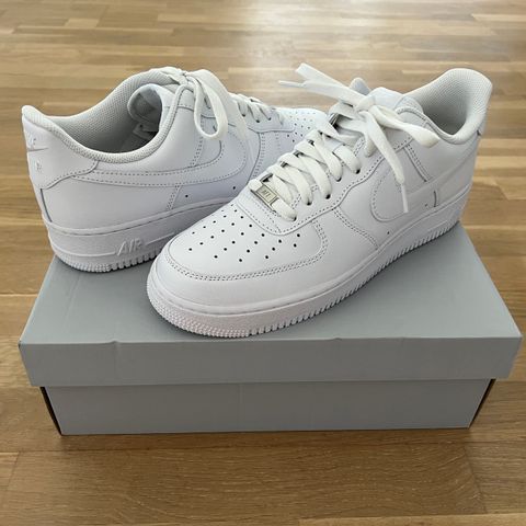 Nike Air Force 1, str 44