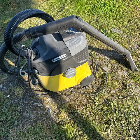 Karcher SE-5.100 teppesenser til salgs – 300 kr, krever reparasjon