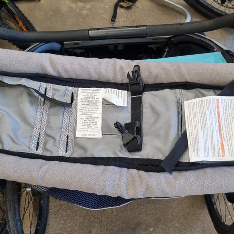 Thule Chariot baby sling