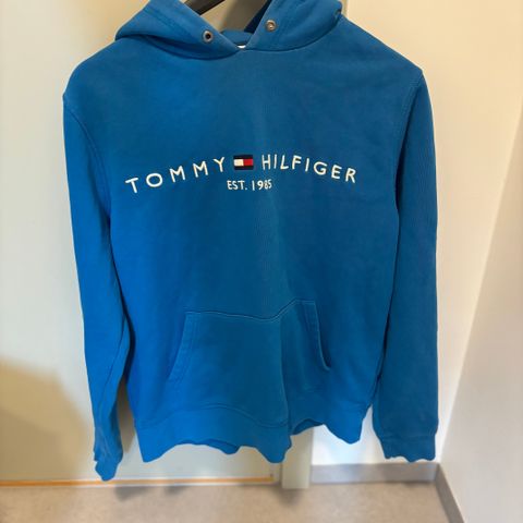 Tommy Hilfiger Logo hettegenser. Str: M