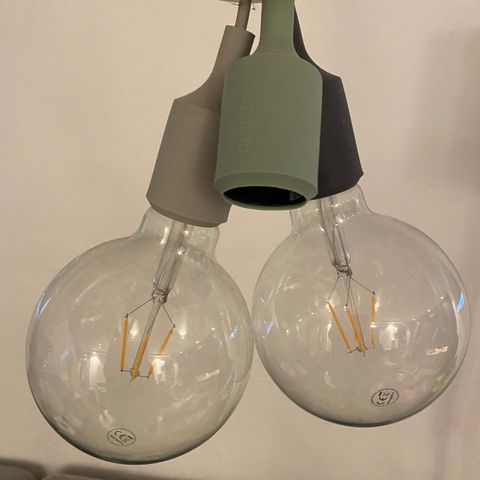 MUUTO 3 stk taklamper 400kr stk