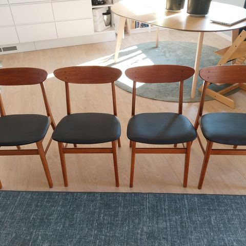 4 teak stoler modell Farstrup 210