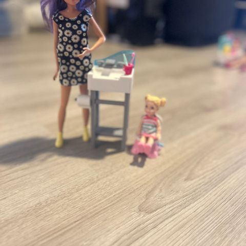 Barbie Skipper Babysitter Potty training