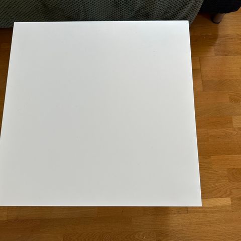 Hvitt Lack bord 55x55 ikea