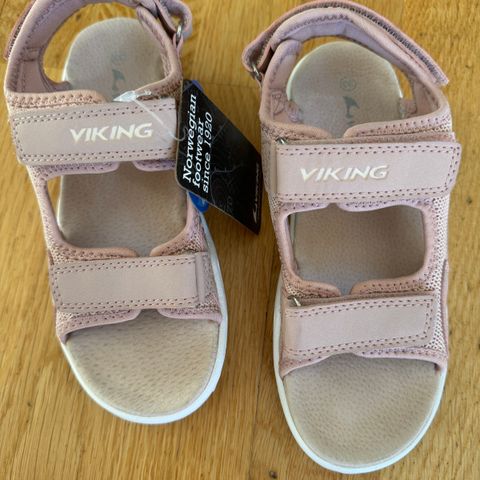 Viking sandaler str 33