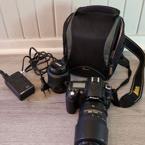 Nikon D-90