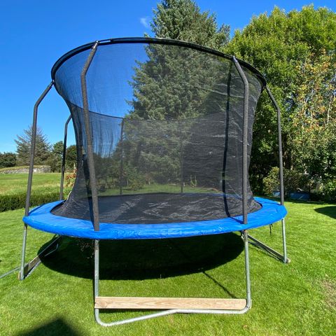 Trampoline diameter 4m i god stand