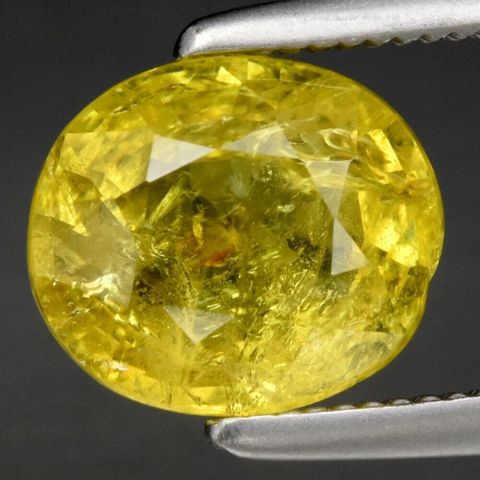 1.59 ct 7.3x6.3mm Oval Grønn-Gul Grossulær Granit. Mali