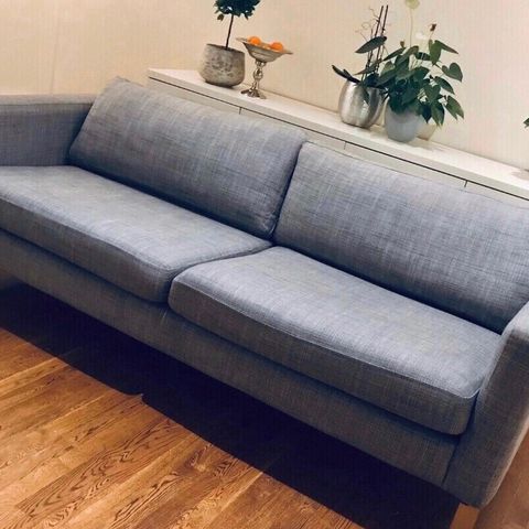 Sofa. 3- seter Karlstad. Lengde: 205 cm. Kan leveres.