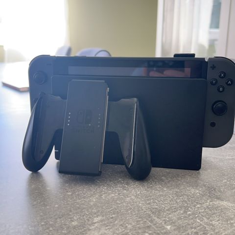 Nintendo switch + spill