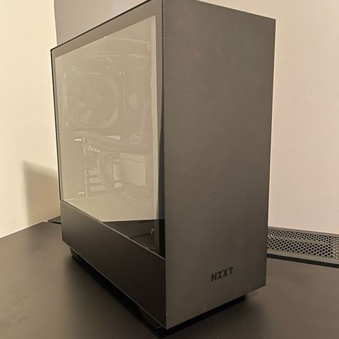 Kraftig Gaming PC - RTX 3060TI - AMD Ryzen 5 3600X - 16GB RAM