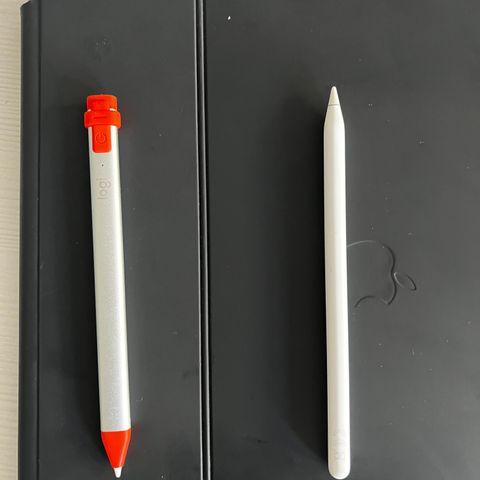 Apple Pencil 2 og Logitech Crayon