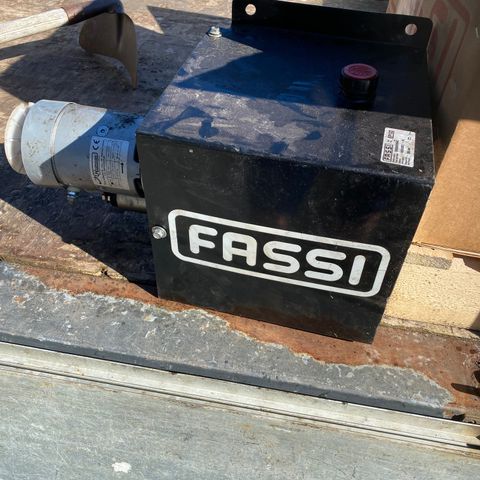 12v Hydrolik agrigat  med tank FASSI