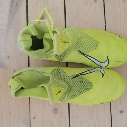 Nike fotballsko, barn, st 38, Gule Nike Phanton