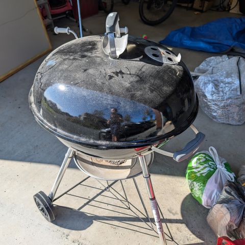 Weber kulegrill gis bort