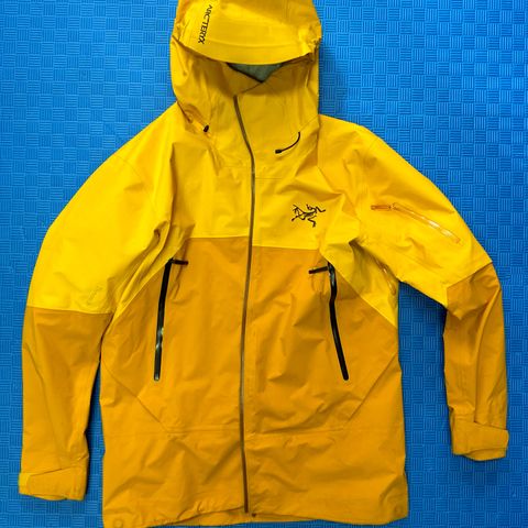 Arcteryx Rush Gore Tex Pro - Med Recco