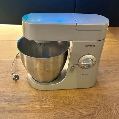 RESERVERT! Kenwood major premier. NB! usikker tilstand