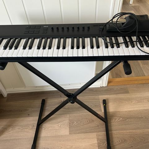 Smart keyboard controller, komplete kontrol a61