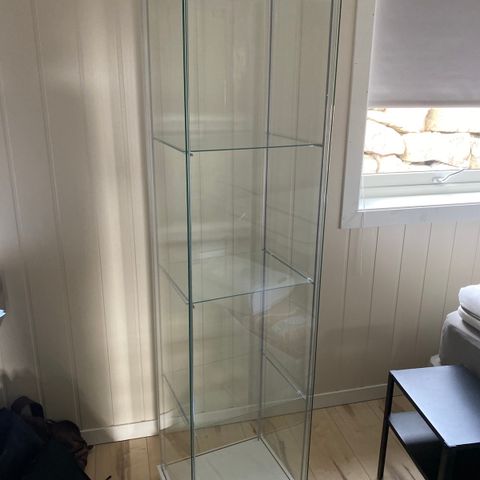 IKEA glass skap