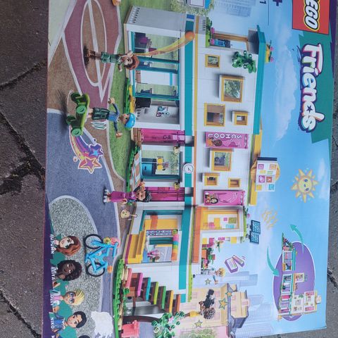 Lego friends